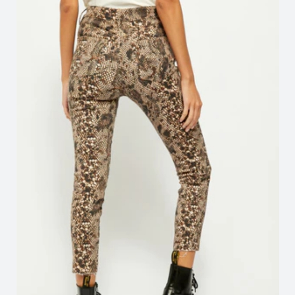 We the Free S27 Snakeskin Brow and Tan Skinny Ankle Jeans - Picture 7 of 7